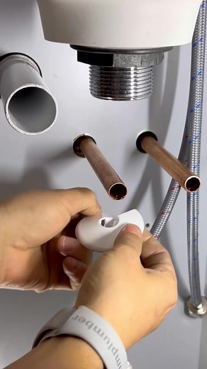 Cleanest Basin tap feeds and waste install？! #asmr #asmrsounds #plumbing #toolbag #pipes #tools | Mind Buildings