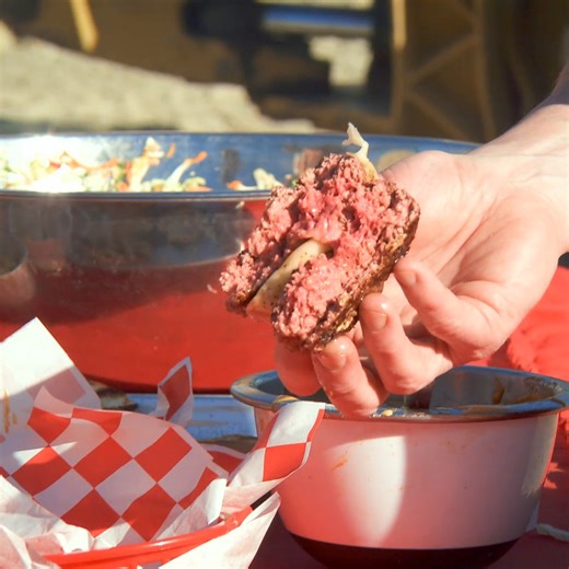 Gordon throwing something? Who would have thought! 😂 📺 : #MasterChef on Hulu | Food Club FOX