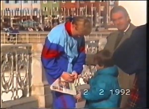 A young Gerard Pique asking Ronald Koeman for an autograph in 1992 🥺 (via 3Gerardpique/TW) | CBS Sports Golazo