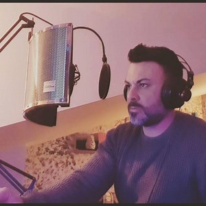 8K views · 408 reactions | "Giulio Cesare" del grande Maestro Antonello Venditti...capolavoro degli anni 80/90 Buon ascolto #antonellovenditti #venditti | Claudio Voice Sacco | Facebook