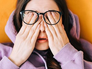 10 Reasons for Dry Eyelids, How to Treat Them, and When to See a Doctor