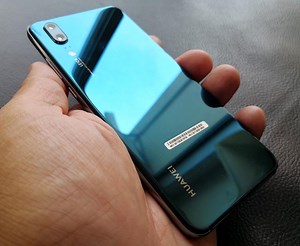 Checked out our Huawei P20 unboxing and hands-on video yet? #SeeMooore #HuaweiP20 | TechNave