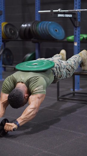 Level Up Your Core: The Treadmill Ab Wheel Challenge! #AbRollerWorkout ​#CoreStrength ​#AbRollout ​#WorkoutMotivation ​#FitnessRoutine ​#GymLife | Healthy Lifestyle Tips