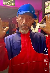 9.8K views · 466 reactions | #African_Chaush Jis Din muthiyan khul jayenga Shaher alag hojayenga bolre Chaush | Hyderabad Hyderabad Hai Yaar | Facebook