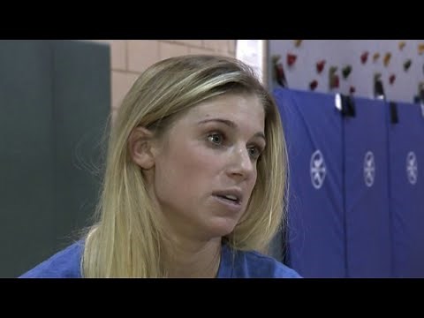 Kelly Stafford to have surgery to remove brain tumor