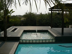 [Hot Item] WPC Board Prices Outdoor Wooden Floor Tiles, Modern House Decking