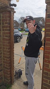 Come with me as I replace these Cedar gate wall posts 👌 #fyp #foryou #foryoupage #trade #diy #landscaping #content #reels #instagram #fencing #gate #surrey #landscaper #uk | RKS Landscapes