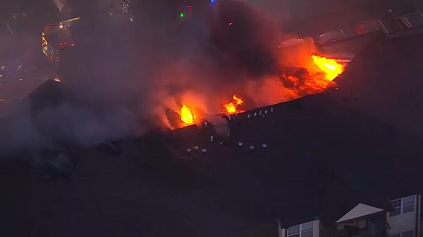 Fire tears through apartment complex in Woodbridge, New Jersey