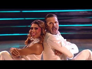 Shangela performs "Queen Bee" on DWTS season finale