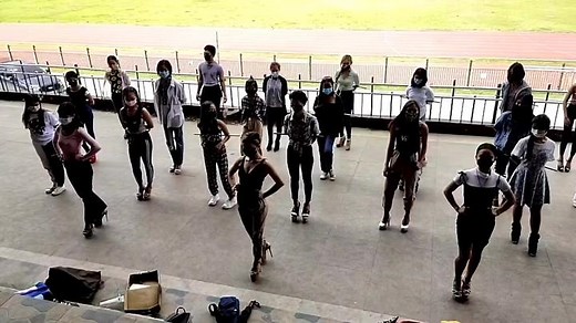 Filipina Modeling: Catriona Gray Runway Walk at Fashion Show