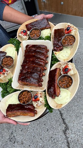 Comin’ in Hot! Daryl Walker of @sweetiesbarbq was a finalist in the World BBQ Championship at @worldfoodchampionships ~ look at that beautiful Dat’s up BBQ on @naturaltableware ^ Dat’s what we’re talking about!!! @wfclouisianaexperience sponsored by @laseafoodboard, @cajuncoast, @cesttouttrinity, @noniskitchenllc, @guidryscatfish, @oceanselectseafood 🐊 | Dat Sauce