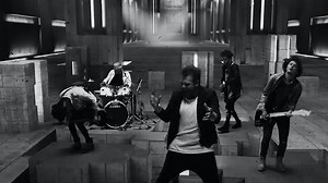 Asking Alexandria - Into The Fire