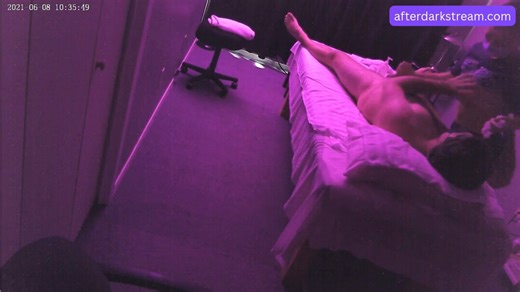 Hot Asian Massage Spa 💦LIVE MILF Nude Action 👇https://t.co/PBThjK92hB