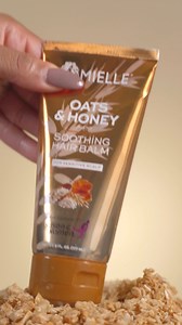 If you have a tender head, our Oats & Honey Soothing Hair Balm for sensitive scalp is for you! Be sure to grab a bottle and check out the full collection during your next trip to your local @walmart 🛒 | Mielle Organics