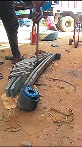 Long Vehicle Side Down: Leaf Spring High Adjusting & Bushing ✨️ . . . . #auto #automotive #leafspring #bushing #mechanicalskills #tata #indiantruck #mechanicguru #santoshpattimistry | Mechanic Guru