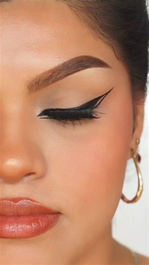 Delineado egipcio #anabelladeconstanza #makeup #eyeliner | Anabella de Constanza