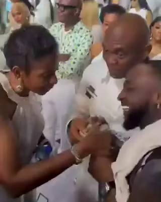 21K views · 59 reactions | Tony Elumelu wife in shock after seeing Davido chain!! | AFRICAN ENTERTAINMENT | Facebook