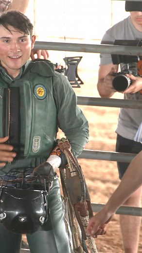 28K views · 286 reactions | A behind-the-scenes look at the KC Outlaws' coach JW Hart. | PBR | Facebook