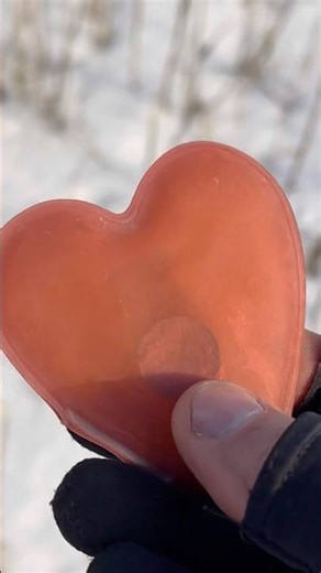 How to warm your hands #hotheart #chemicalheating pad #howitworks #heating pad test