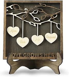 Gifts for Mom Personalised Family Names Sign Custom Wooden Family Tree Frame with Names Engraved Customized Gift for Mother Day (4 Names, Style 1)