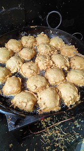 Nashik Ka Famous Palti PavVada | Nashik Diary