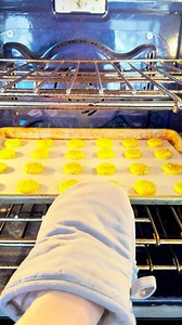 Almond Shortbread Cookies | The Life Jolie Blog