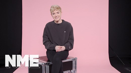 ‘Feel Good’ star Mae Martin comes out as non-binary
