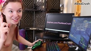 Playing Borderlands 2 with my Hitachi