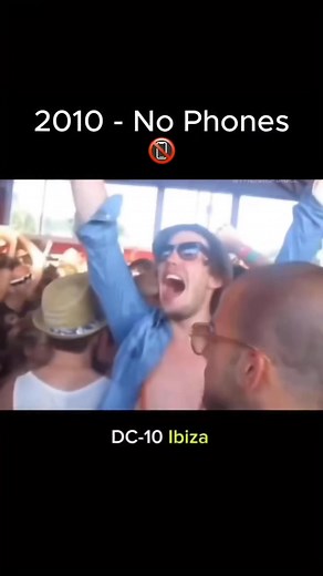 🎶😎 ha ha!!! #nophones #vibes #fyp | Adam Neill