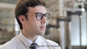 En este Viernes Santo, reflexiona sobre el renacer y la transformación. Comparte un mensaje de paz y compromiso con tu comunidad. 🕊️ | Axen Capital