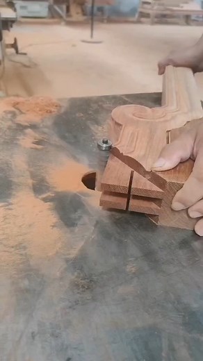 Mahogany furniture is exquisite #carpentry #woodworking #Wooden #art #Craftsman #furnituremaker #handmade #crafts #CNC | Unique Wooden Doors & Furnitures
