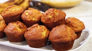 Cooking with Chef Bryan - Best Ever Banana Muffins/Bread