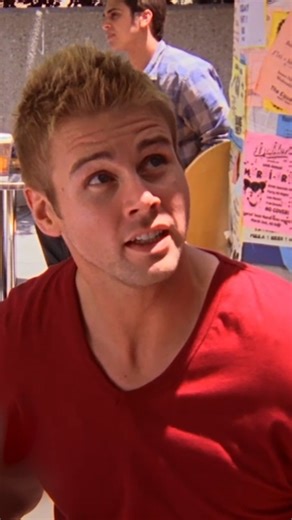 beav: full-time student, part-time gleek | Freeform