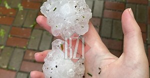 Ploaia a făcut ravagii în comuna Răducăneni. Grindina are mărimea unei mingi de tenis - FOTO/VIDEO, UPDATE