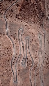Gata Loops - Narrow zig-zag roads of Ladakh Have you ever experienced this roller coaster ride..?? . . Beautiful Video by :- @sayannath (Dm for Tag/Removal) . . . #leh #ladakh #lehladakh #lehladakhdiaries #ladakhroadtrip #aahvanadventures #royalenfield #travel #mountains #aahvan #roamtheplanet #traveladdict #travelblogger #traveling #beautifuldestinations #igworldclub #traveltheworld #travelgram #traveladdict #explore #adventurer #travelphotography #reels #reel #reelsinstagram #reelkarofeelkaro