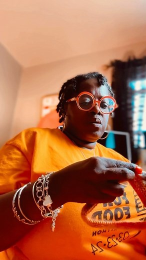 Knit for food, knit for food, I am knitting for food 🍽️ We are so close to the target, keep going! Here is why 🍽️ last year 1 in 5 children suffered from food insecurity 🍽️ 34% of single female parent led homes suffer vs 7% of married couples In other words, if you can please help. #knitforfood | GGmadeit