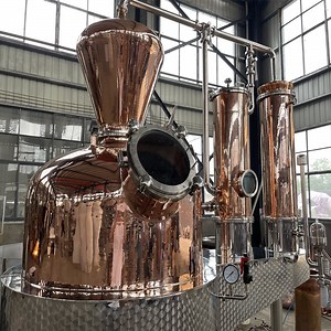 [Hot Item] Alcohol Spirit Distiller with Multi-Tower Continuous Distillation Equipment and Copper Double Column Pot