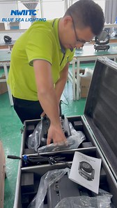 1.3K views | 37led 25w Zoom Wash LED Moving Head Light with flight case package #stagelight #stagelights #eventlight #eventlighting #prolights #prolighting #eventlights #concertlight #concertlights #dilighting #djlights #discolights #weddinglighting | Zeng Kevin | Facebook