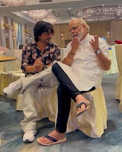 Sharukh khan had a meet with pm | Tunes 6