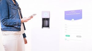 【Lify智能草本沖泡機】 草本養生有著源遠流長嘅歷史，同「高科技」碰撞後會有點樣嘅火花？Lify提供全球首個智慧養生茶飲平台，沖泡機與Lify Wellness智慧app相連，根據用戶嘅身體狀況，推介專屬嘅科研養生草本茶餅。Lify團隊揉合傅統草本智慧同創新科技，為繁忙都市人分析養生需求，提供合適嘅天然食療，令每個人喺屋企或辦公室都可以輕鬆養生。 售賣地點：新八佰伴9樓電器及家居廣場 查詢電話： 853 8791 8888 | 新八佰伴