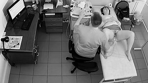 Il cache une caméra dans son cabinet de gynécologie