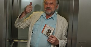 Pohřeb Jana Vodňanského (†79), písničkáře, který podlehl covidu: Dorazili Kačer nebo Hřebejk