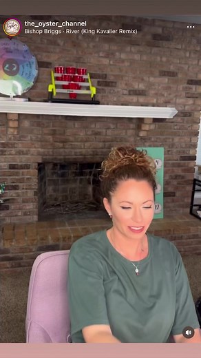 1.3K views · 35 reactions | We are so excited to see you 﫶 #oyster #jewelry #liveshow #pearls #pearl | The Oyster Channel | Facebook