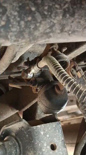 The Load Sensing Valve (LSV) serves the purpose of automatically adapting the brake pressure and hen