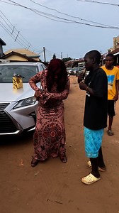 57K views · 1.7K reactions | The kind happiness wey hole me today ee , l fit dash person my guy car 藍藍藍 | Enkaylifestyle | Facebook