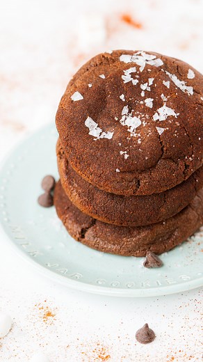 Prepping our Mexican Hot Chocolate cookies 🍪🌶️🔥 How many marshmallows do you think we add to this cookie? 👀 #milkjarcookies #mexicanhotchocolate | Milk Jar Cookies