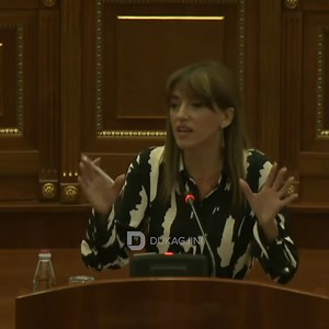 "Me qene si ti me kish ardh marre me fol" - Mustaqet e Adem Jasharit e gishti i Isa Boletinit që u djegën në IML përplasin ministren Haxhiu dhe Tahirin e PDK-së | Debat Plus