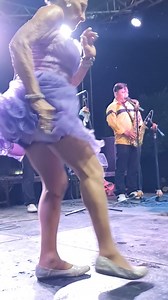 28K views · 330 reactions | 藍藍#Yajaira le cambio el paso a la cumbia | Conectando El Salvador | Facebook