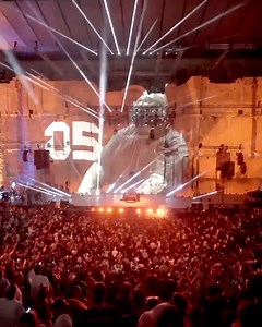 125K views · 2.6K reactions | Carl Cox delivered some fitting classics at the legendary Theatre Of Orange  | 1001Tracklists | Facebook
