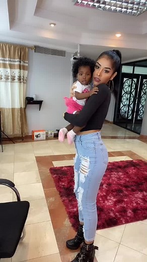 Transformación de Daniela Ronquillo: Antes y Después